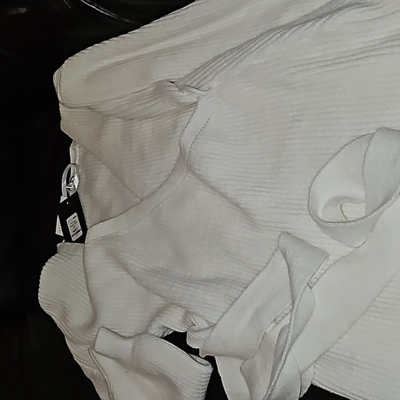 Dress - Picture 7 of 9